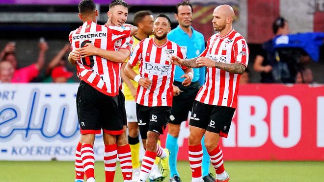 随着他在技 随着他在技