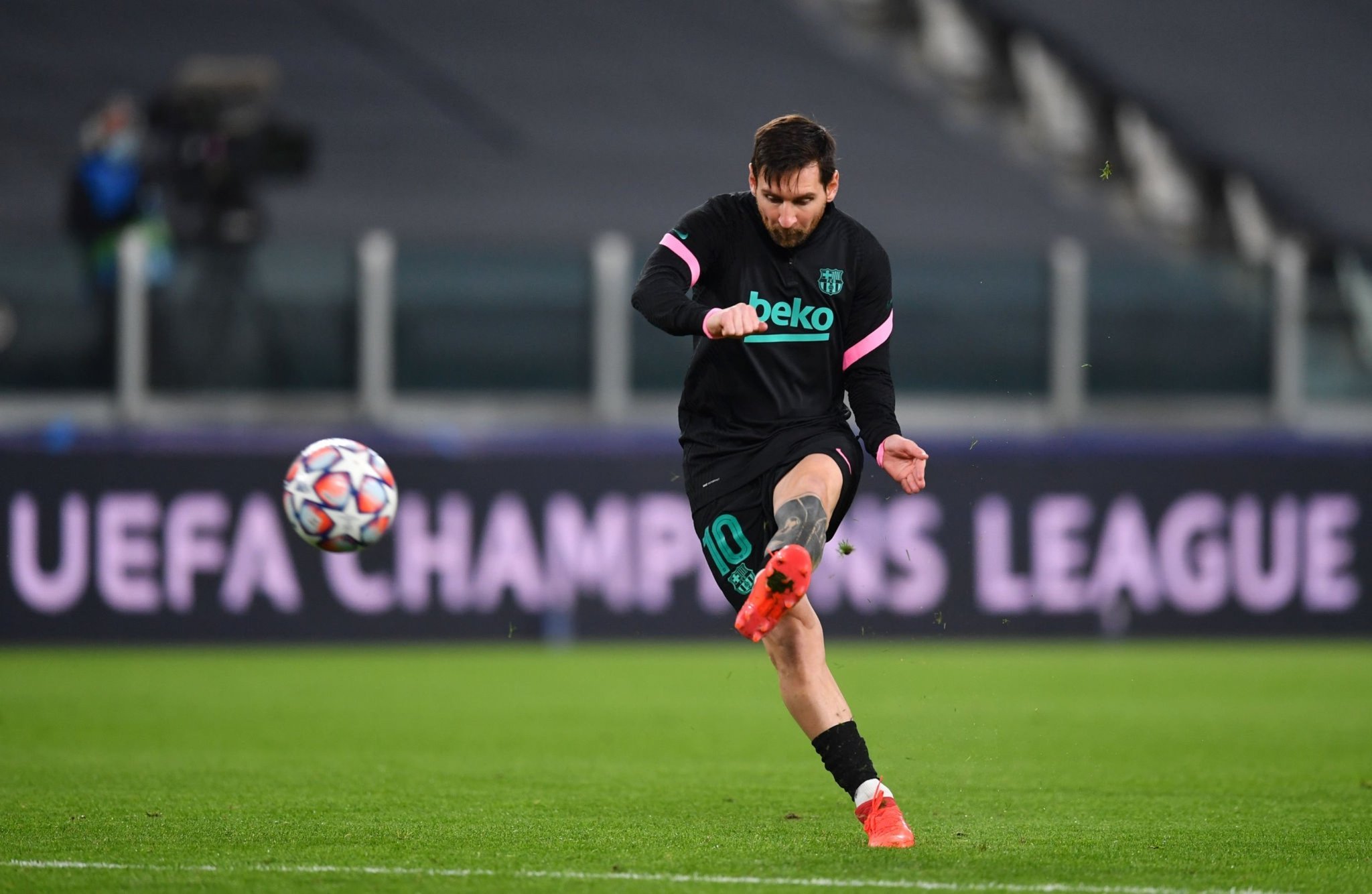 力从而实现 力从而实现