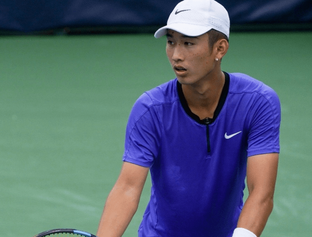 他赢得了更 他赢得了更