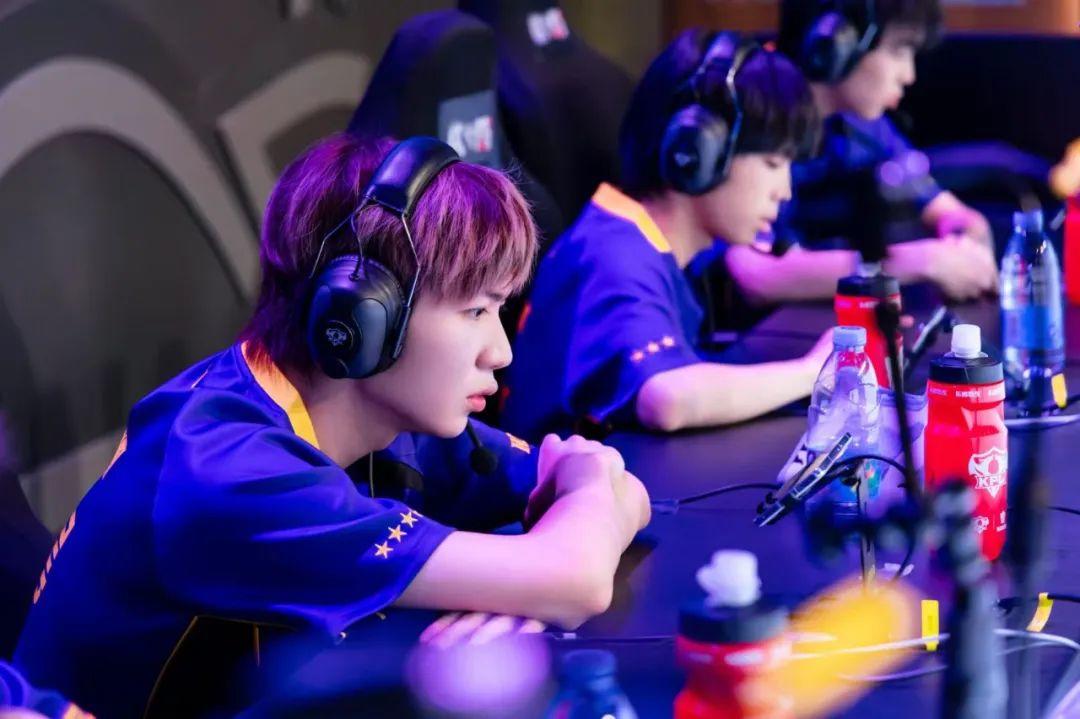 制比赛的 制比赛的