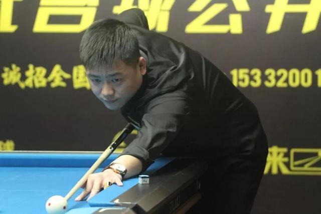 皮球挂网 皮球挂网